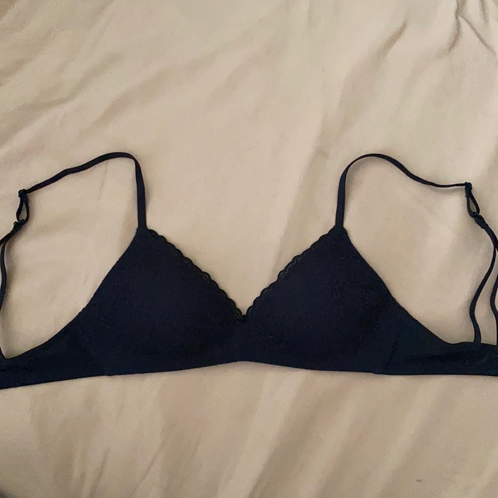 Black lace bra